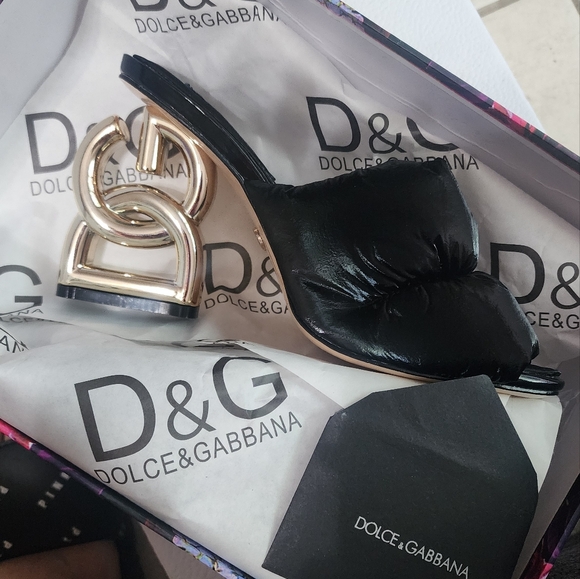 Wedges - Picture 1 of 2